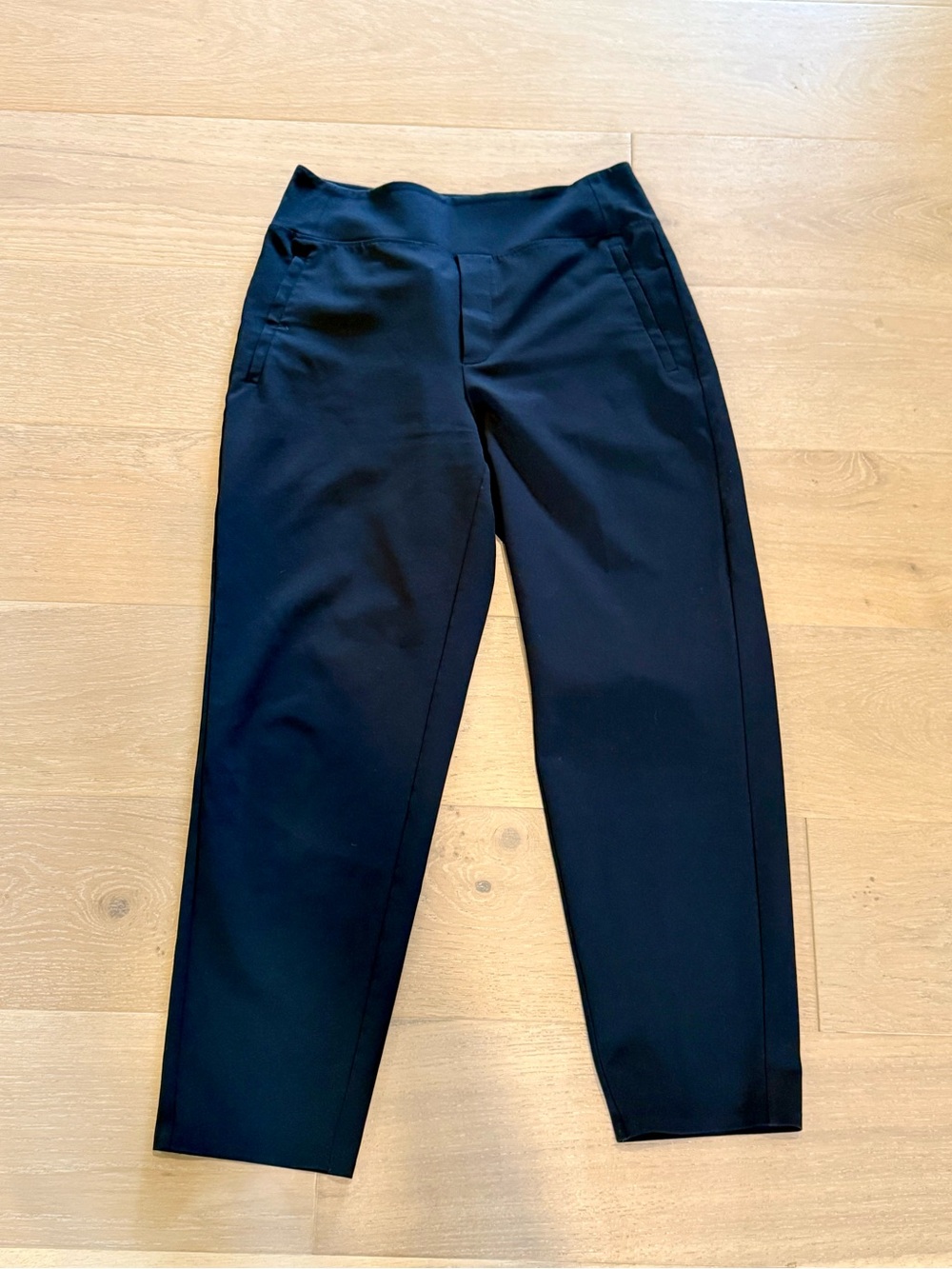 ATHLETA endless pants size 8 black